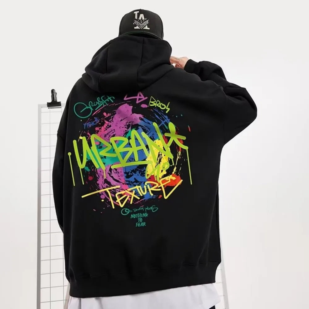 Herren Graffiti-Print Hoodie – Urban Streetwear 2025