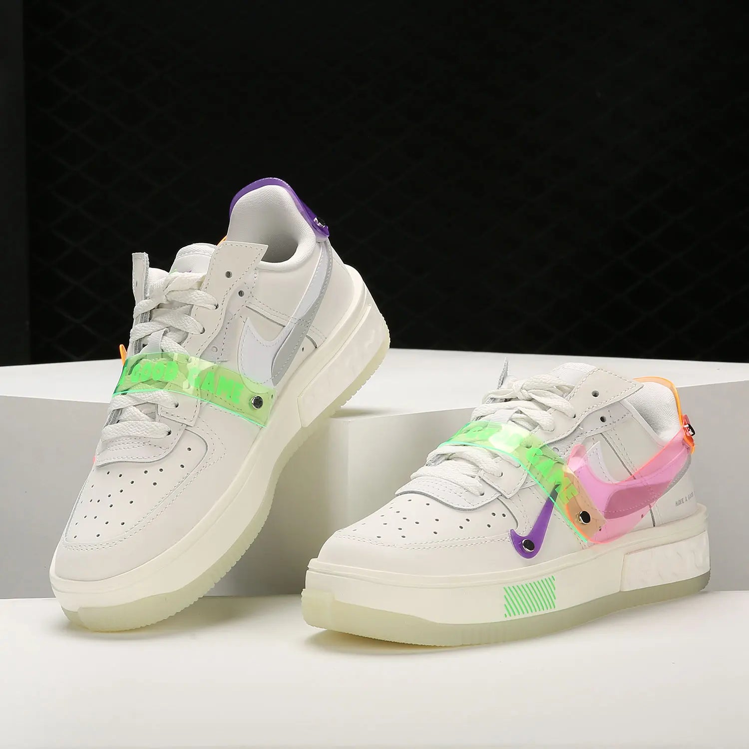 Nike Air Force 1 '07 Damen – Klassische Sneaker DO2332-111